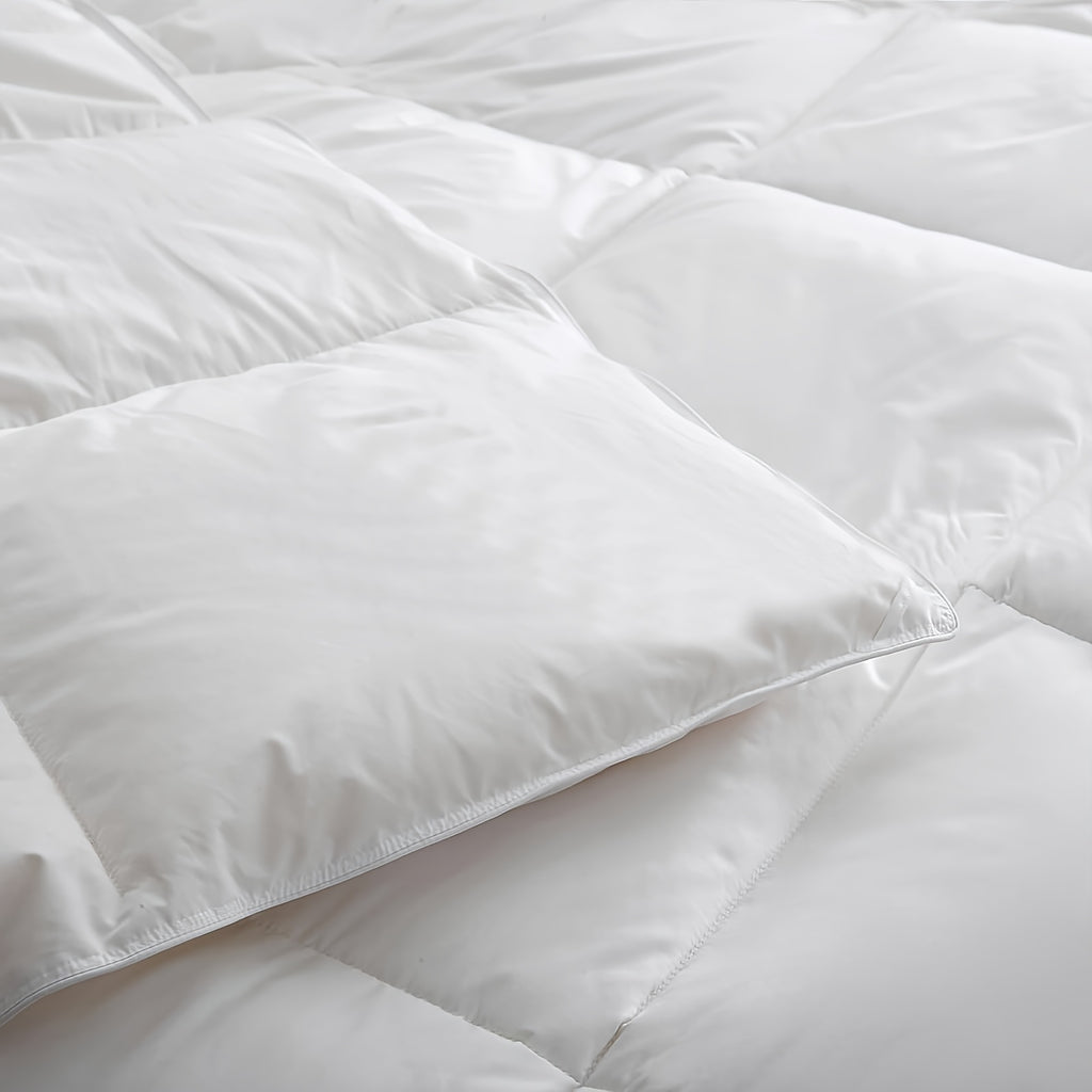 Luxury 750 Fill-Power Down Comforter, King & Queen Size, Ultra-Soft Feather Filled Duvet Insert, All Seasons Warmth, Dry Clean Only, Anime Theme, Flat Woven, Sanded Craftsmanship, Ideal for Backpacking - 54oz